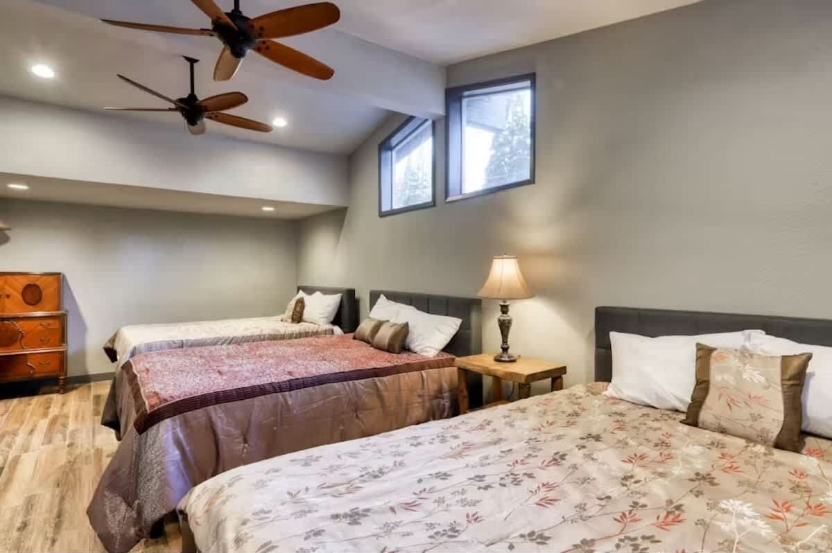 3 bedrooms, WiFi, bed sheets