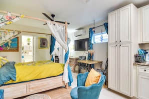 Apartment (0 Bedroom) | Interior