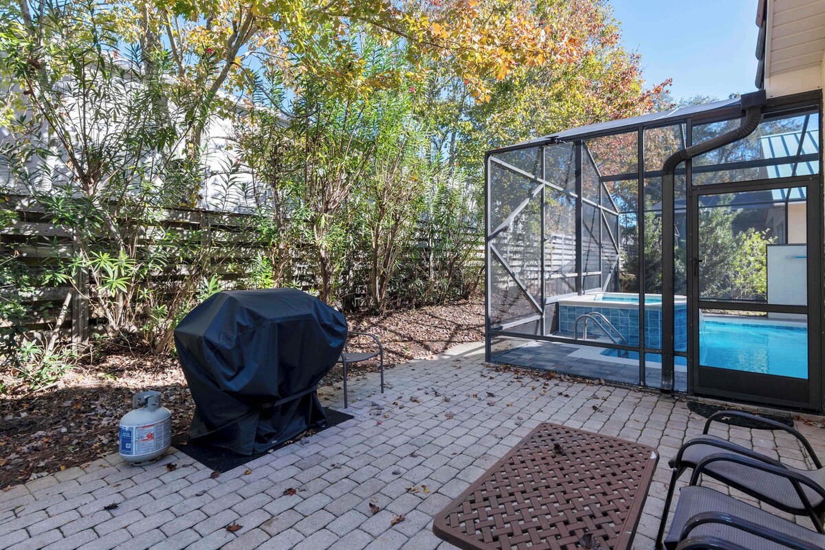 Photo 4 of Gorgeous home with pool and golf cart included! Pet friendly!