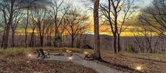 5 Mi to Beaver Lake: Family Cabin w/ Game Room