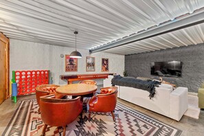 House (3 Bedrooms) | Interior - 5 Mi to Beaver Lake: Family Cabin w/ Game Room (Eureka Springs)