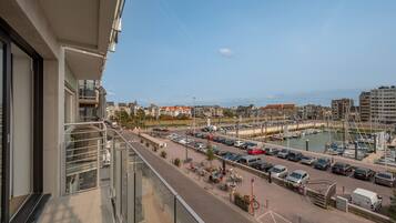 2 bedrooms, Internet