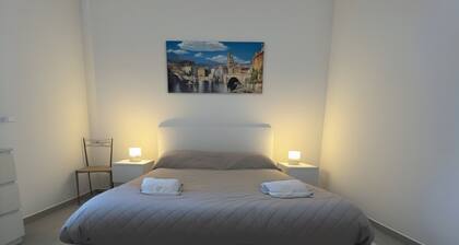 Casa Maria in Roma With 1 Bedrooms and 1 Bathrooms