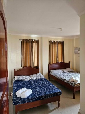 3 chambres, fer et planche à repasser, Wi-Fi, draps fournis