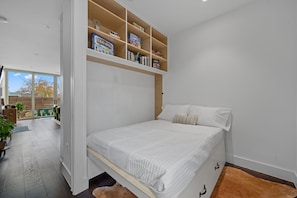 2 dormitorios, tabla de planchar con plancha, wifi gratis y ropa de cama