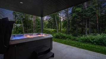 Bain à remous extérieur