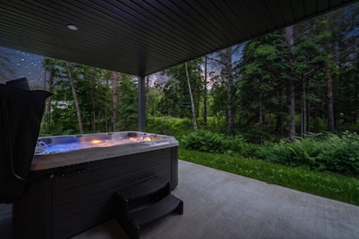 Condo with spa | Le Safari Nordik
