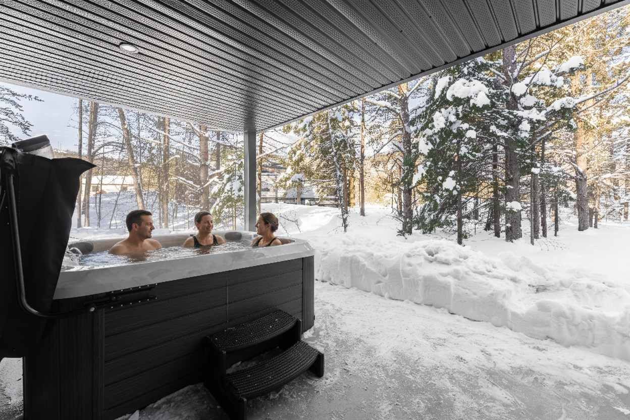 Bain à remous extérieur