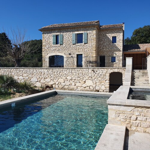 Holiday cottage and private pool, near Grignan in the Drôme Provençale region