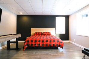 4 bedrooms, WiFi, bed sheets