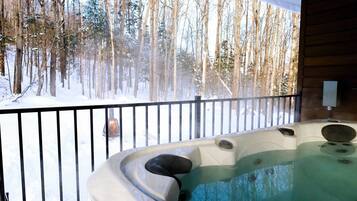 Bañera de hidromasaje exterior