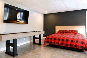 4 bedrooms, WiFi, bed sheets