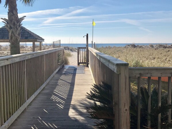 Property grounds - Seacrest 309 2 bedroom 2 bath gulf-front condo (Gulf Shoeres)