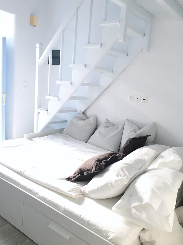 1 habitación, tabla de planchar con plancha, wifi y ropa de cama 