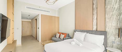 1 bedroom, desk, iron/ironing board, WiFi
