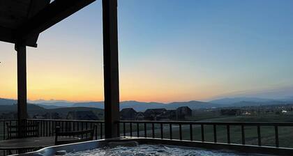 Granby Ski and Golf Getaway I Mountain Views!