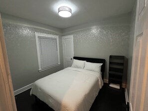 2 bedrooms, in-room safe, iron/ironing board, WiFi