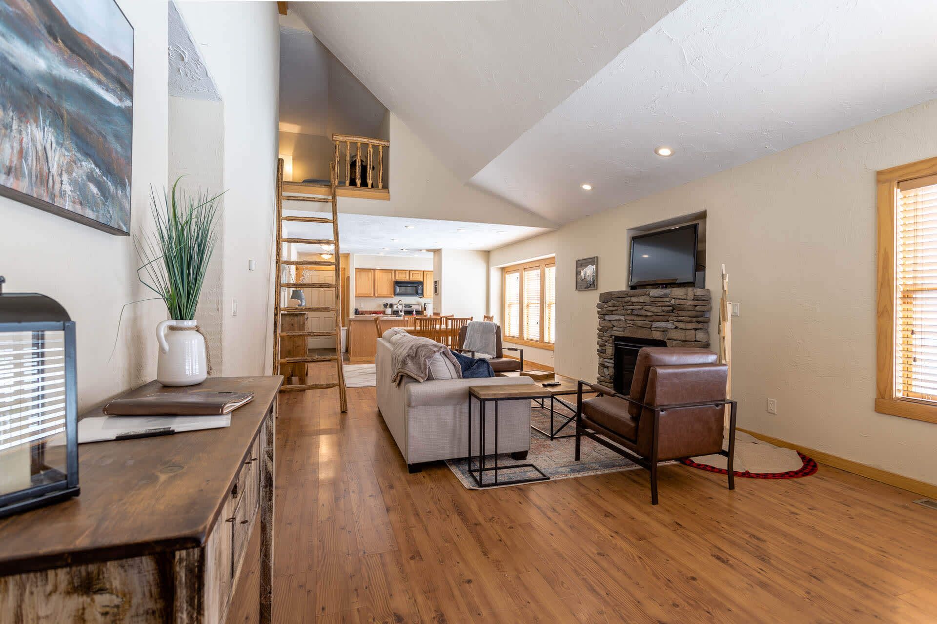 TV, fireplace, offices