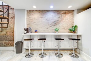 Apartment, 2 Bedrooms | Interior