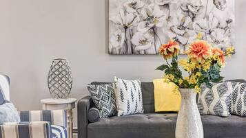 Apartment, 2 Bedrooms | Living area | Smart TV, streaming services