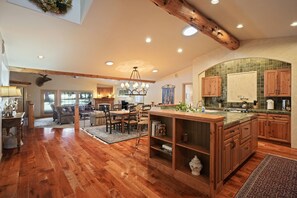 House, 3 Bedrooms | Interior