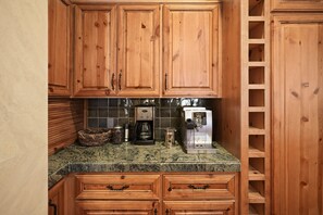 House, 3 Bedrooms | Interior