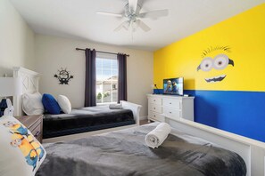 4 bedrooms, iron/ironing board, WiFi, bed sheets