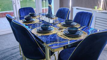 House | Dining