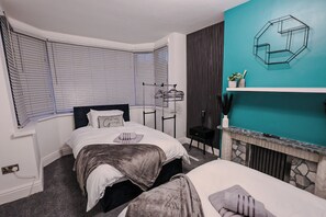 House | 7 bedrooms, iron/ironing board, free WiFi, bed sheets - Sleeps17 Bliss 7-bedroom Luxury Escape Birmingham (Birmingham)