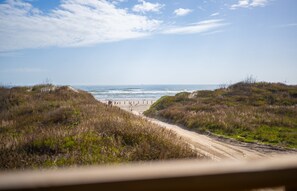 Unclassified image, 5 of 35, button