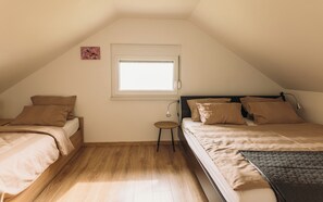 2 Schlafzimmer, Bügeleisen/Bügelbrett, Reisekinderbett, WLAN