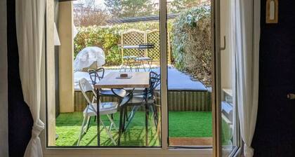 Charming with Garden | Near train station