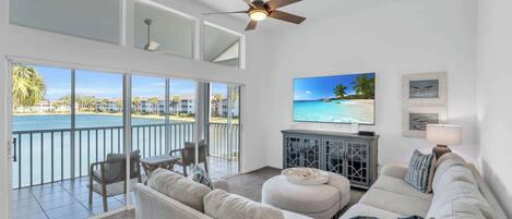 Téléviseur, bureau