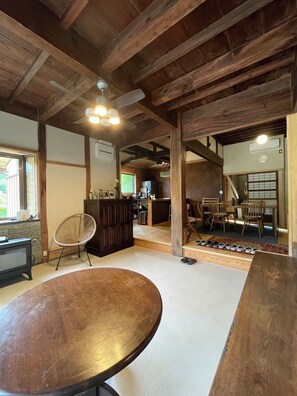 Interior -  Totoro vibes, country side 120 year old house,10 adults. Beautiful and clean. (いすみ市)