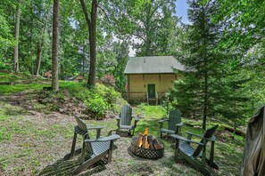 Property grounds - Sweet Mountain Dreams (2BR) with Views of Lake Glenville (Cullowhee)