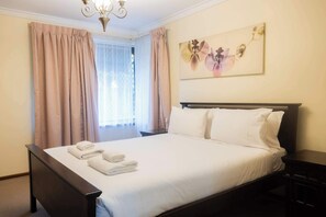 3 bedrooms, Internet, bed sheets