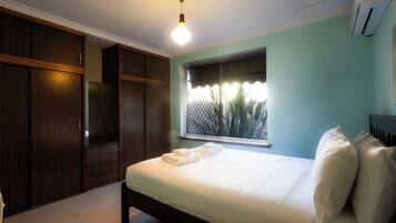 3 bedrooms, Internet, bed sheets