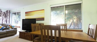 Well equipped 3BR Home with Backyard and Patio!