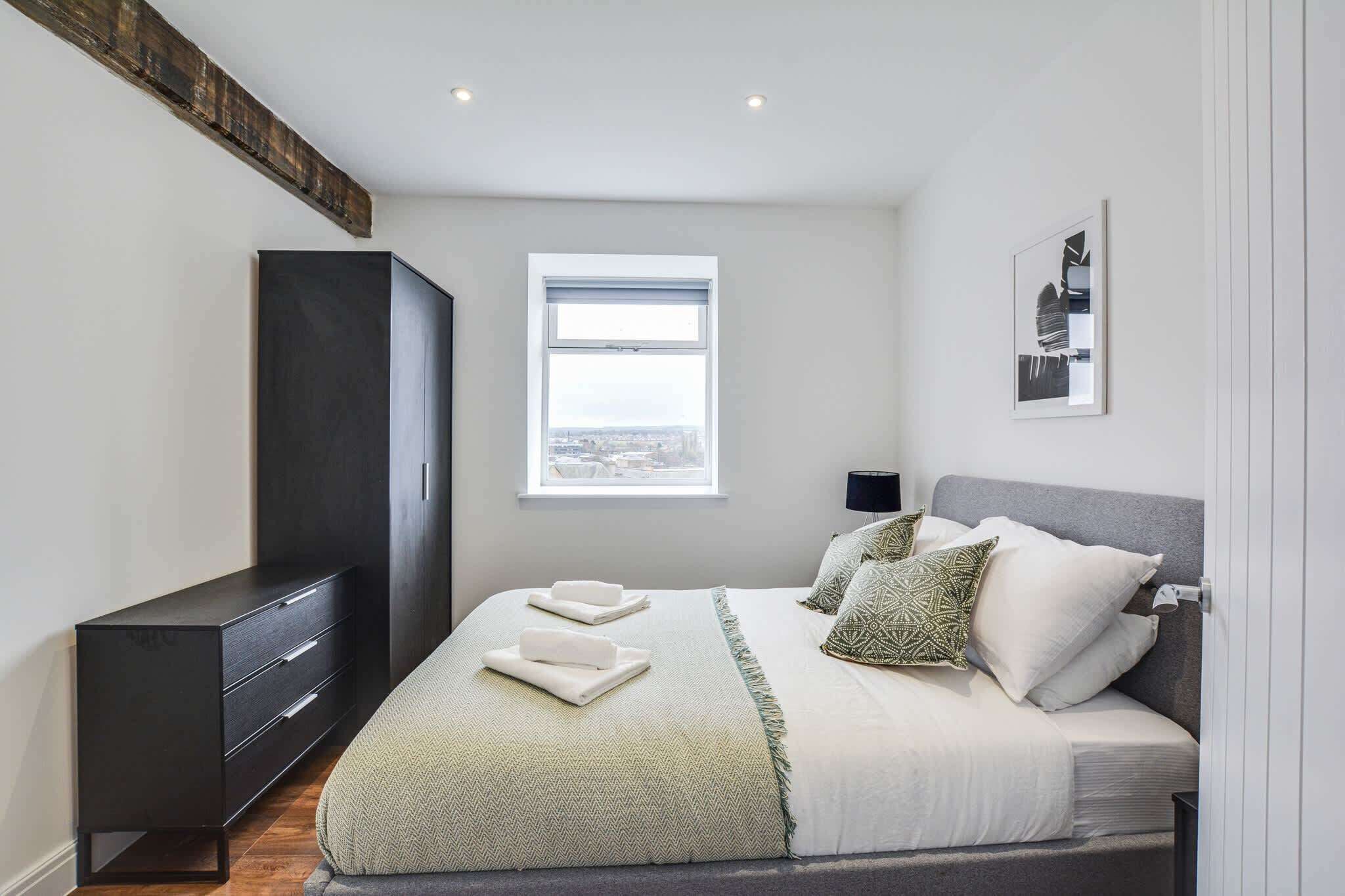 2 bedrooms, bed sheets