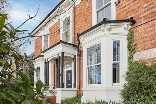 Host & Stay | Apartment 2, Upton House