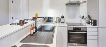 Host & Stay | Apartment 2, Upton House