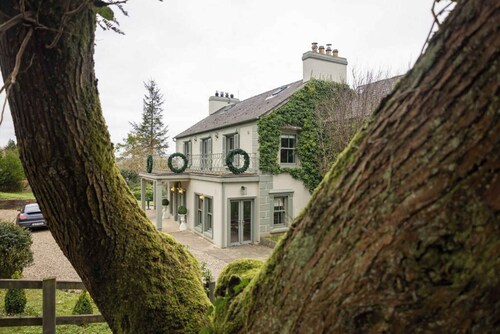 Private Country Residence, Made 4 Luxury Gathering