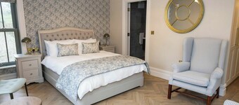 Private Country Residence, Made 4 Luxury Gathering