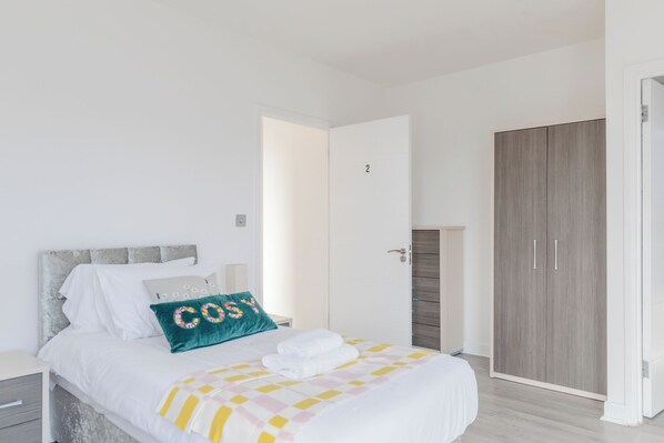3 habitaciones, wifi y ropa de cama 