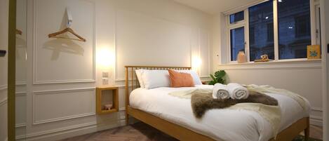 1 chambre, fer et planche à repasser, accès Internet, draps fournis