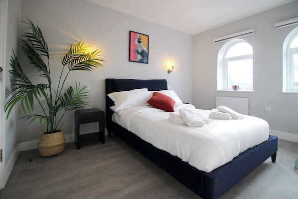 1 bedroom, iron/ironing board, Internet, bed sheets