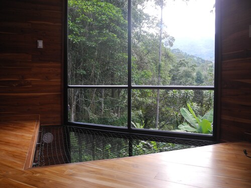 Mogambo Ecolodge, a Private Botanical Garden Stay near Bogota