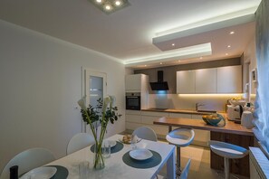 Dining - Beautiful Villa Suton with a Private Pool (Pula)