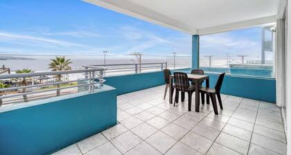 Oleaje Azul - Front Beach