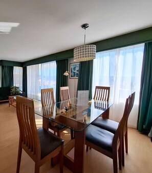 Unclassified image, 3 of 9, button